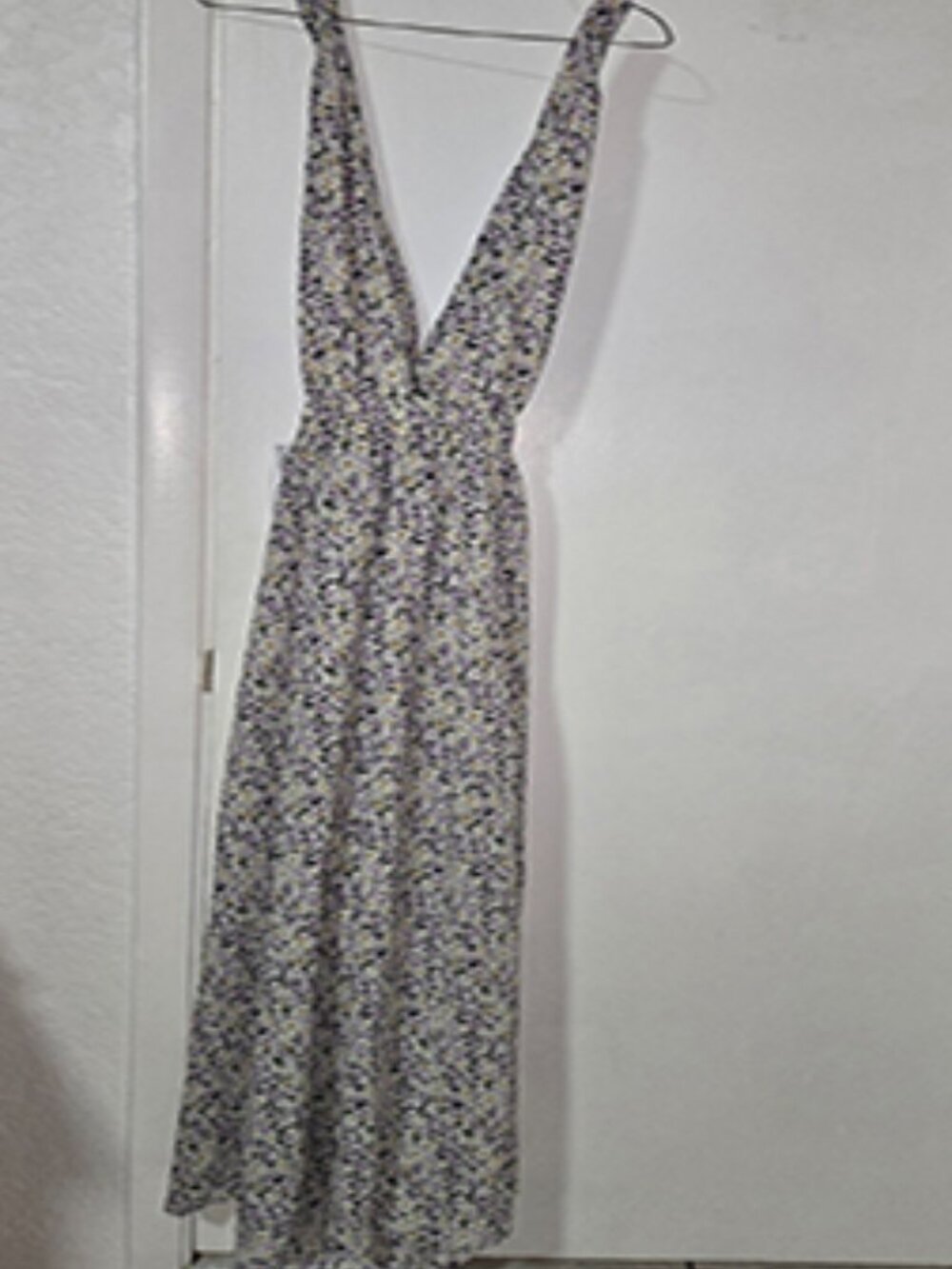 Lulu's NWT Lavender Floral Open Back Maxi Dress Size L Wedding Guest - Picture 2 of 6